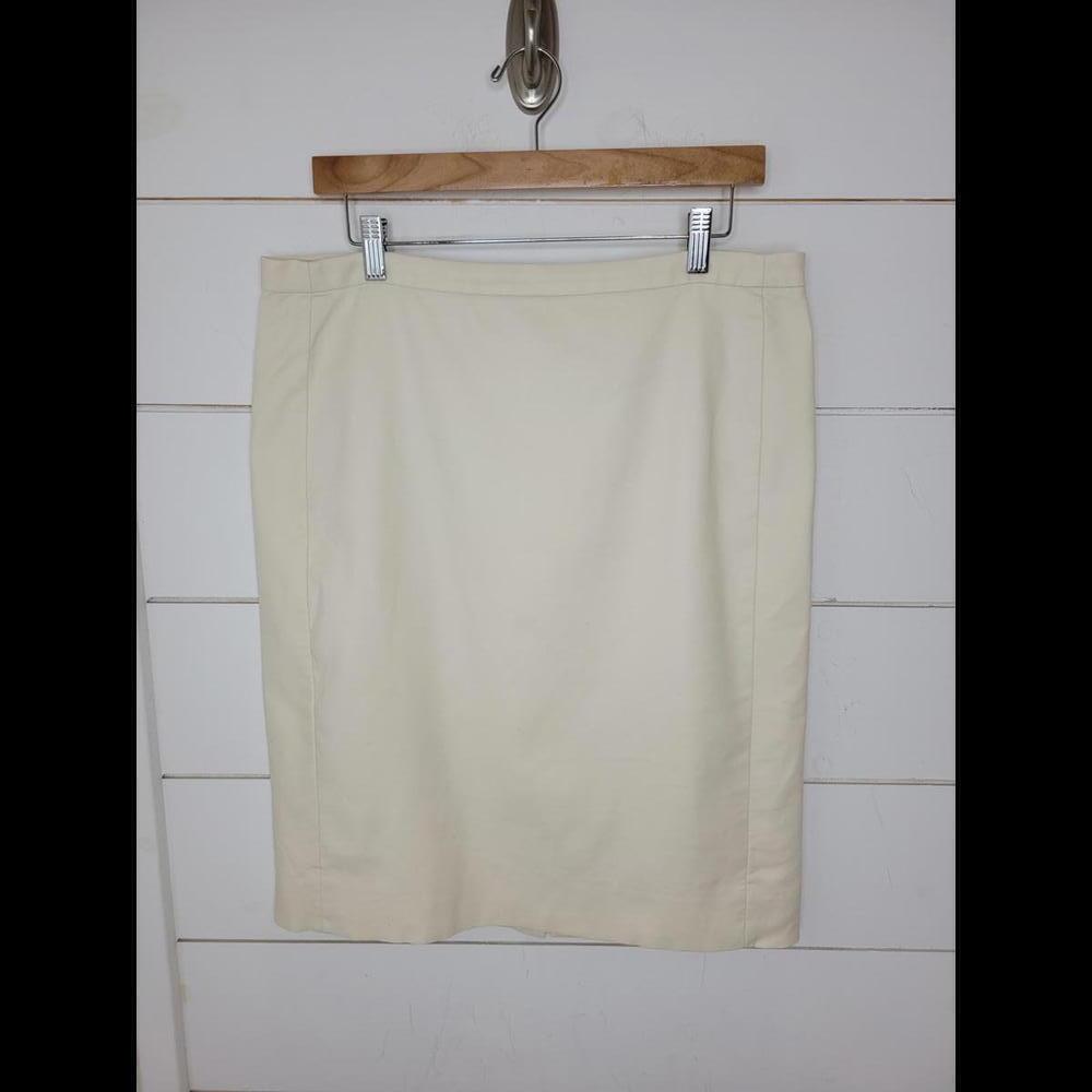 J Crew size 10 (?) Cream pencil knee length cotton skirt